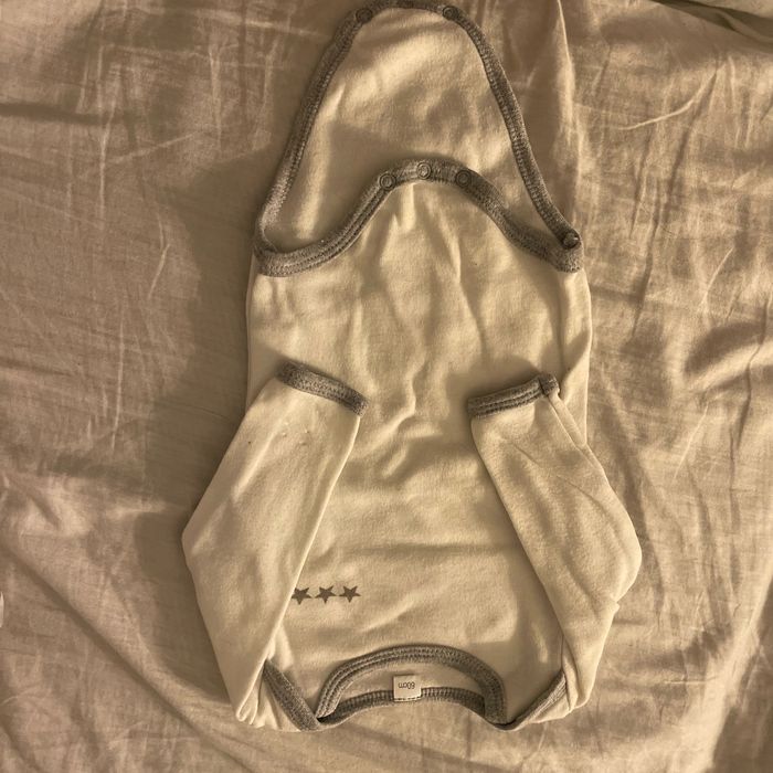 lot de body 1 mois - photo numéro 6