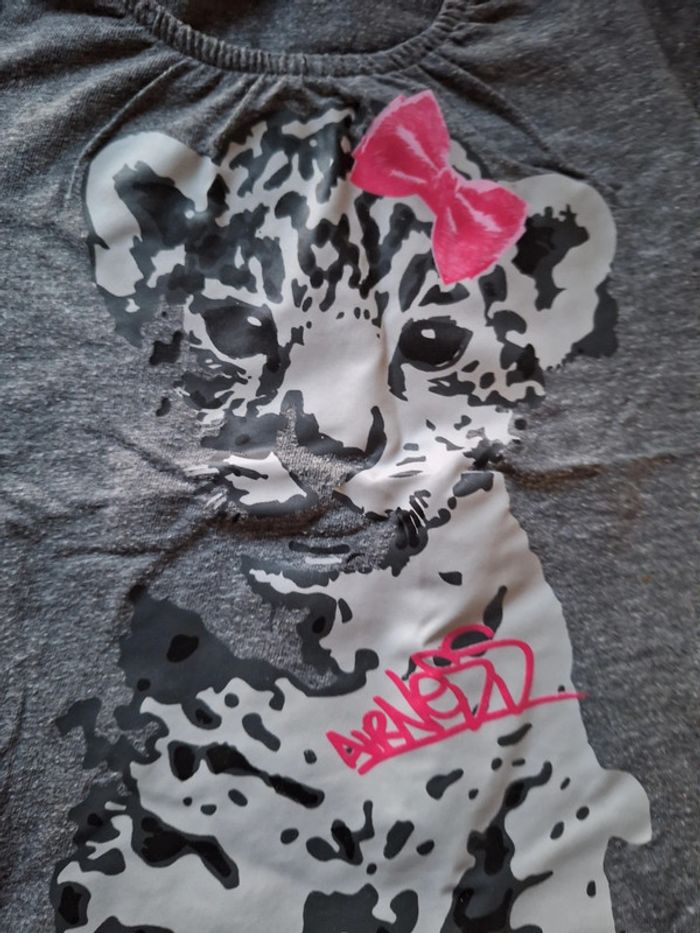 T-shirt manches courtes pour fille taille 18mois très bon état - photo numéro 3