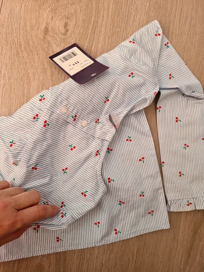 Blouse neuve 10 ans fpc - photo numéro 4