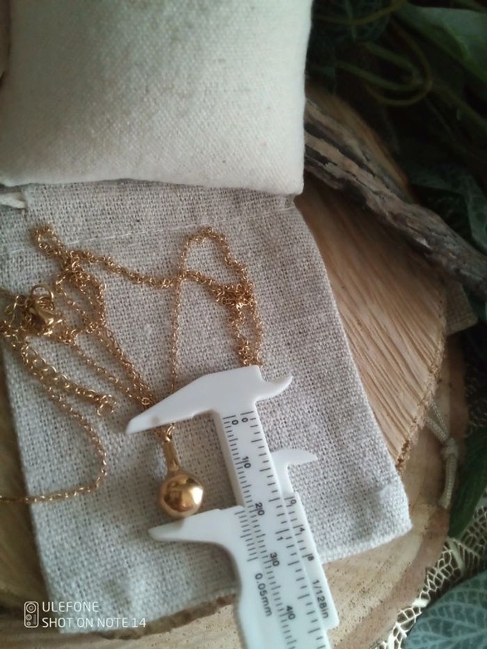 Collier sautoir pendentif doré - photo numéro 3