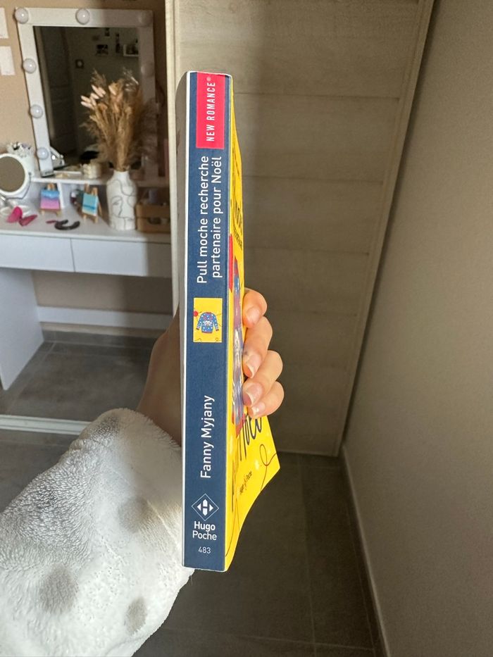 pull moche recherche partenaire pour noël livre