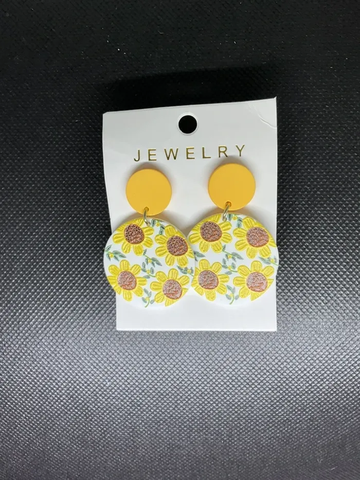 Boucles d’oreilles n°158 neuve