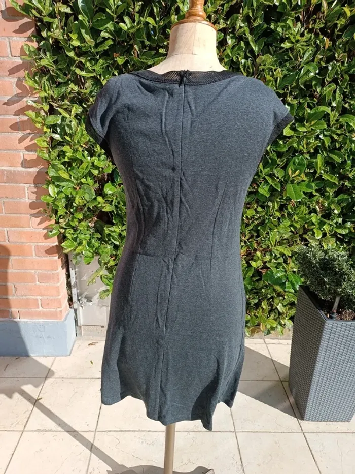 Robe grise - photo numéro 2