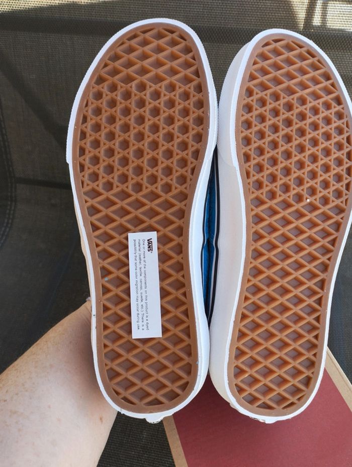 Vans Era emboss neuve avec étiquette taille 37 - photo numéro 7