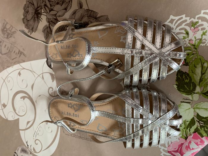 Nu pieds fille pointure 31