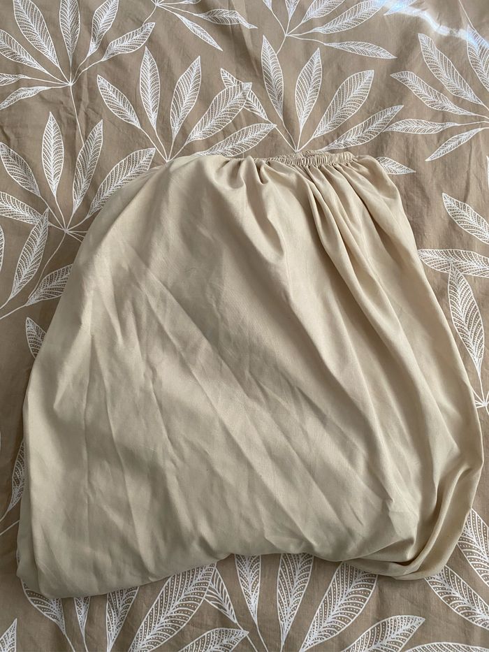 Drap housse beige 140x200