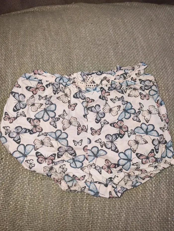 Short fille h&M 12-18 mois excellent état