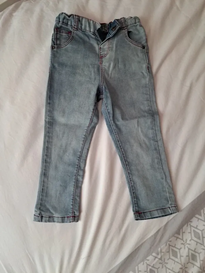 Lot jeans 24 mois - photo numéro 8