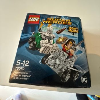 Lego super heroes 76070 Wonder Woman contre Dodmsday