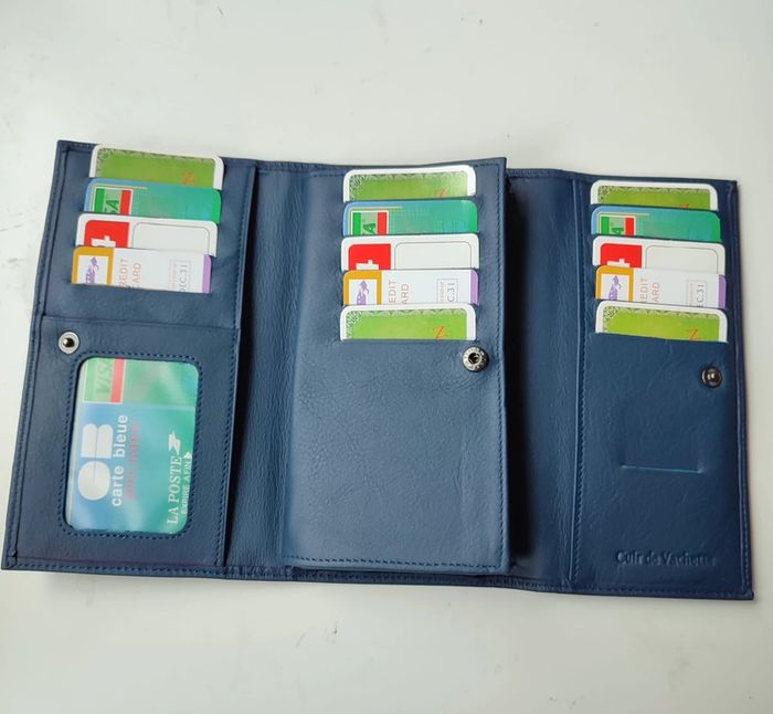 Portefeuille bleu en cuir neuf saison coffret - photo numéro 2