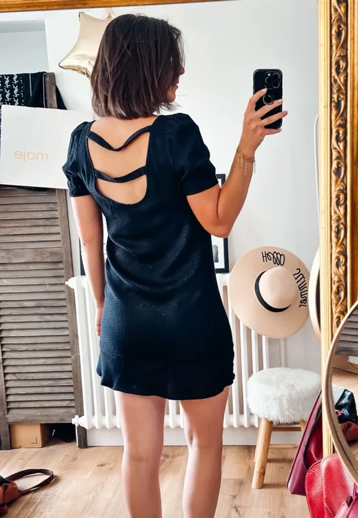 Robe Sézane noire taille 38 - photo numéro 3