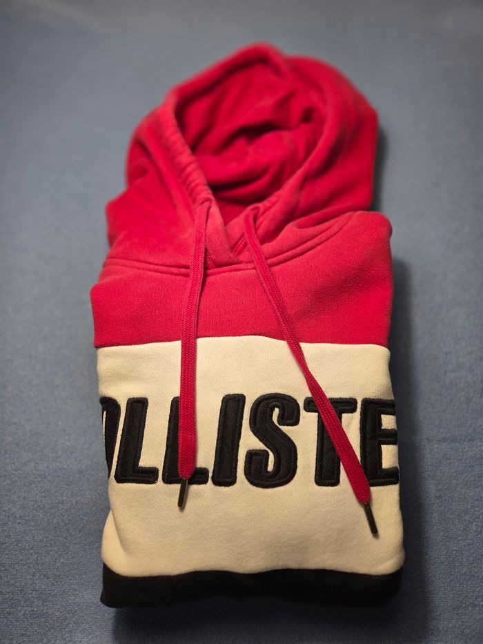 Sweat Hollister taille 36