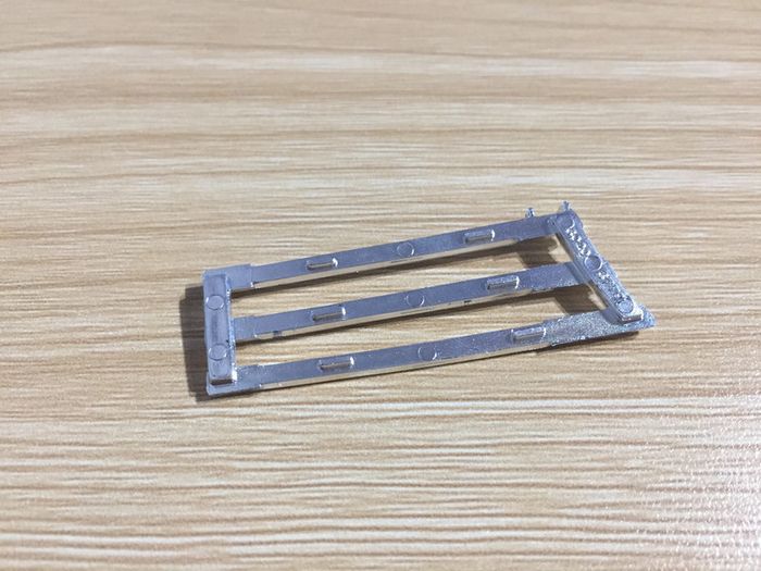 Intérieur capot gauche pièce miniature Mercedes Benz 500 K 1936 Burago 1/20 1/20e 1/20eme #A46 - photo numéro 2