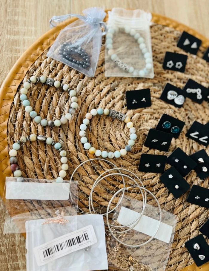 Lot boucles d’oreilles / bracelets etc - photo numéro 3