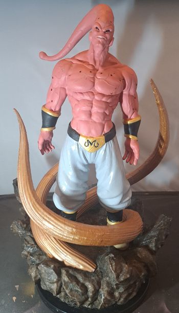 Figurine buu