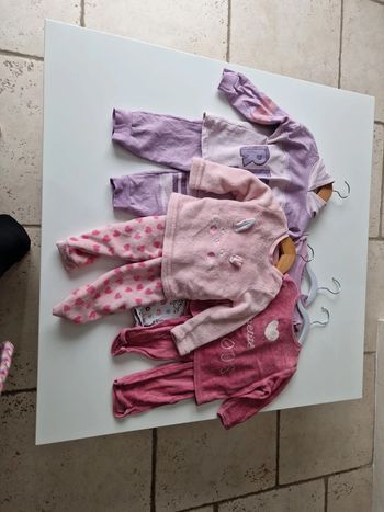 Lot pyjama et ensemble 24 mois