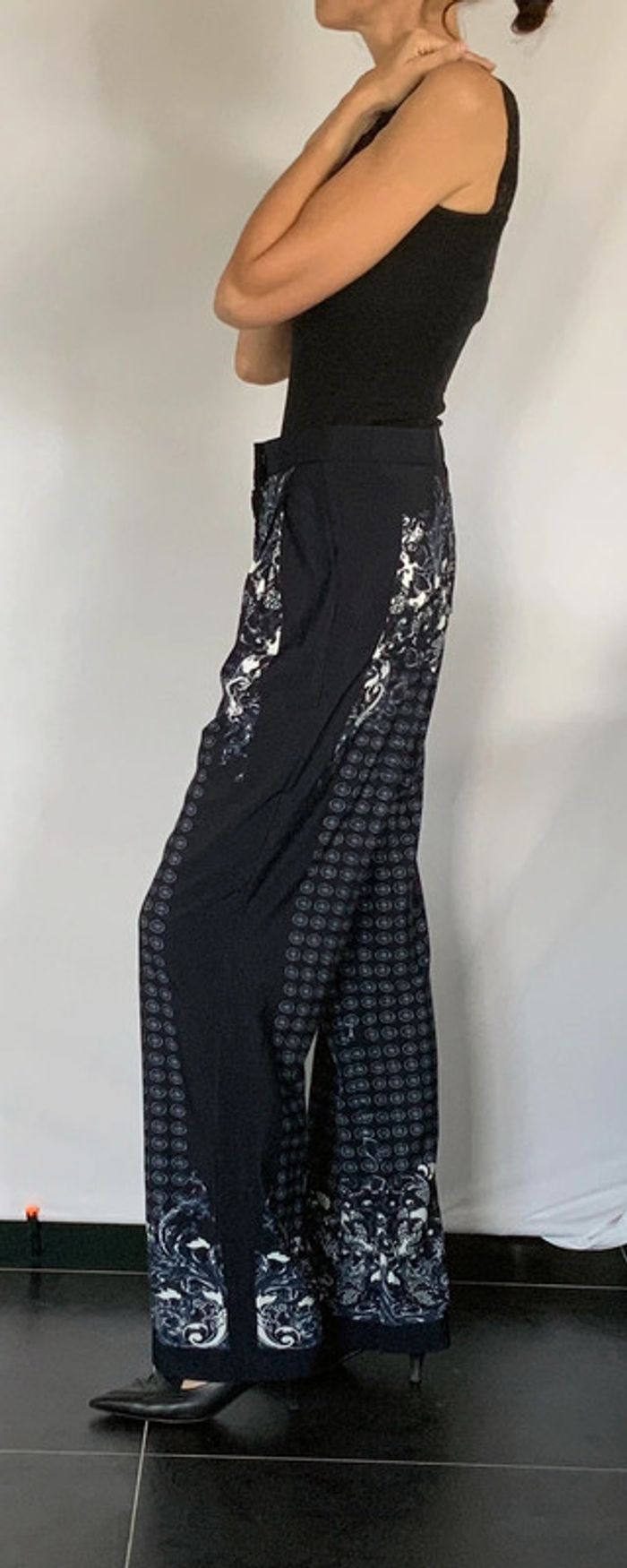 Pantalon bleu marine fluide style paréo motifs H&M taille 34 36 neuf - photo numéro 3