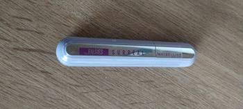 The falsies surreal Maybelline 