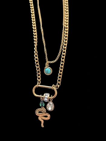 Magnifique Collier doré multi-rangs – pendentif serpent et pampilles