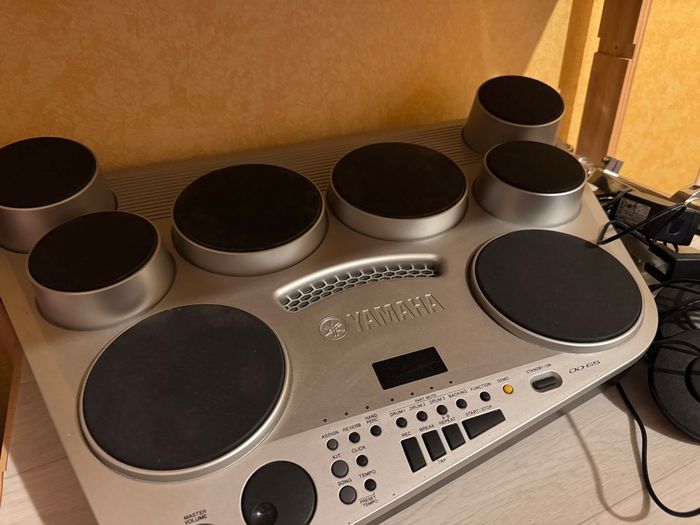 Batterie électronique Yamaha - photo numéro 2
