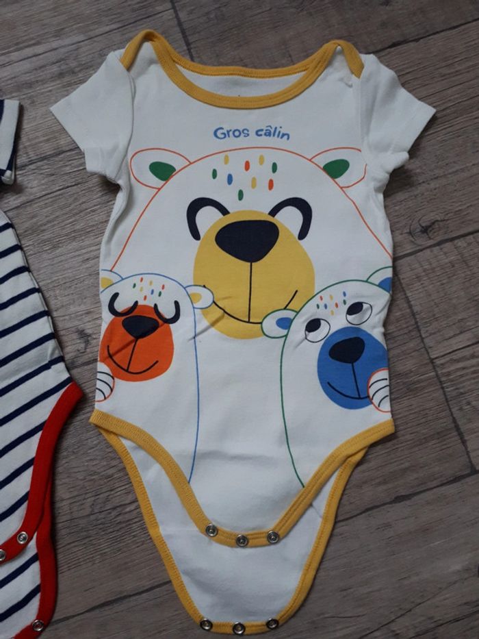 2 bodies comme neuf 12 mois dpam - photo numéro 3