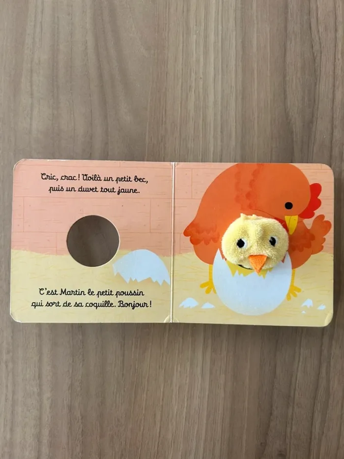 Livre marionnette Martin petit poussin - photo numéro 4