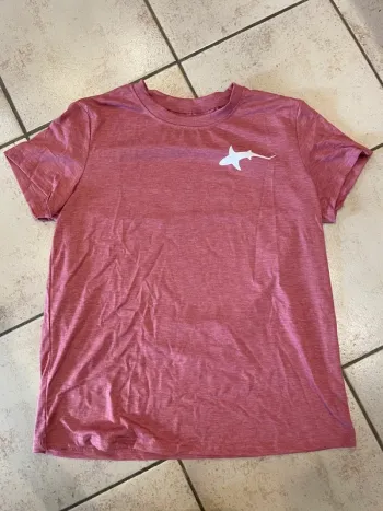 Teeshirt femme M requins Neuf