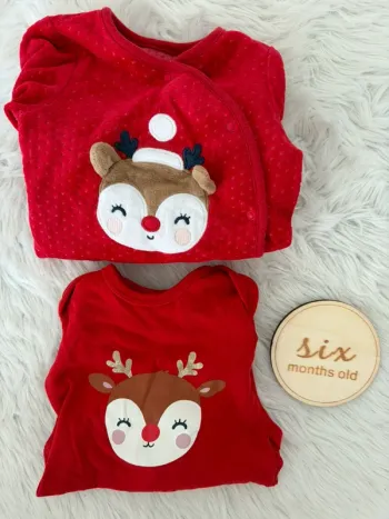 Lot pyjama et bodie Noel 6 mois