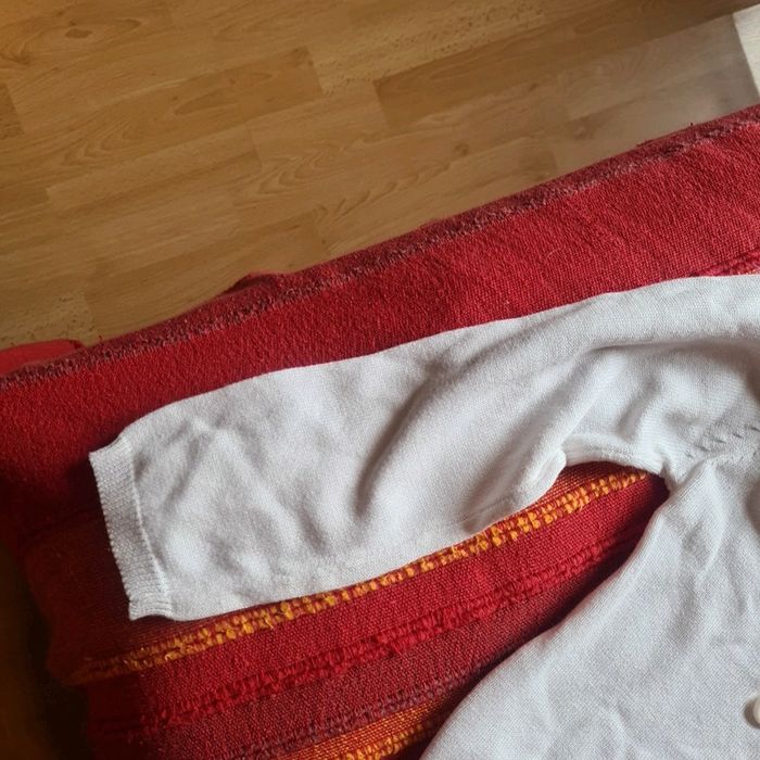 Lots de 4 pulls et gilets - photo numéro 6