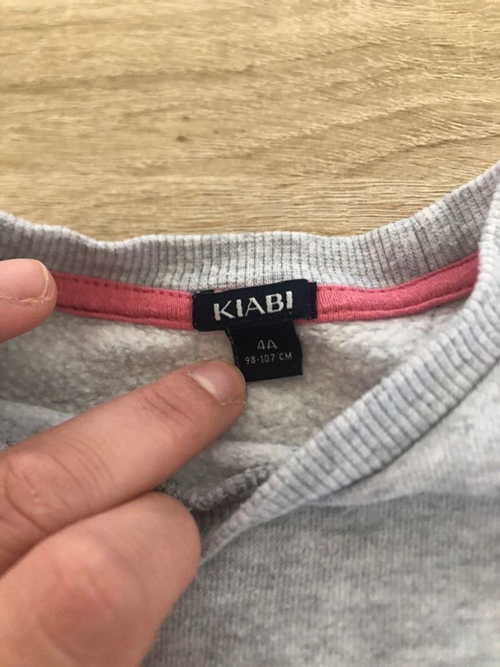 Lots tee-shirts fille 4 ans - photo numéro 4