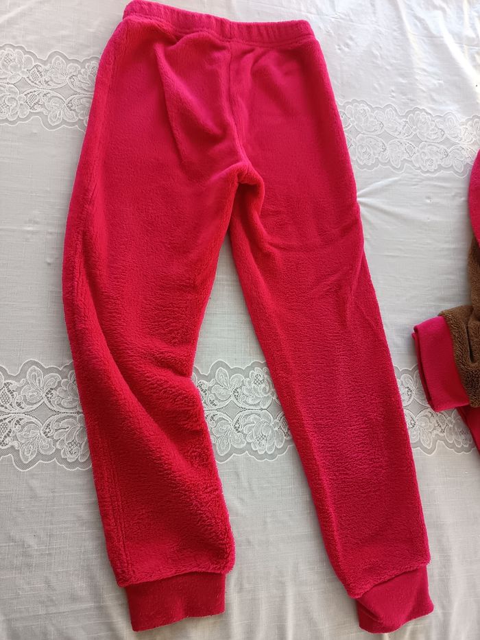 Pyjama hiver  7 ans - photo numéro 3