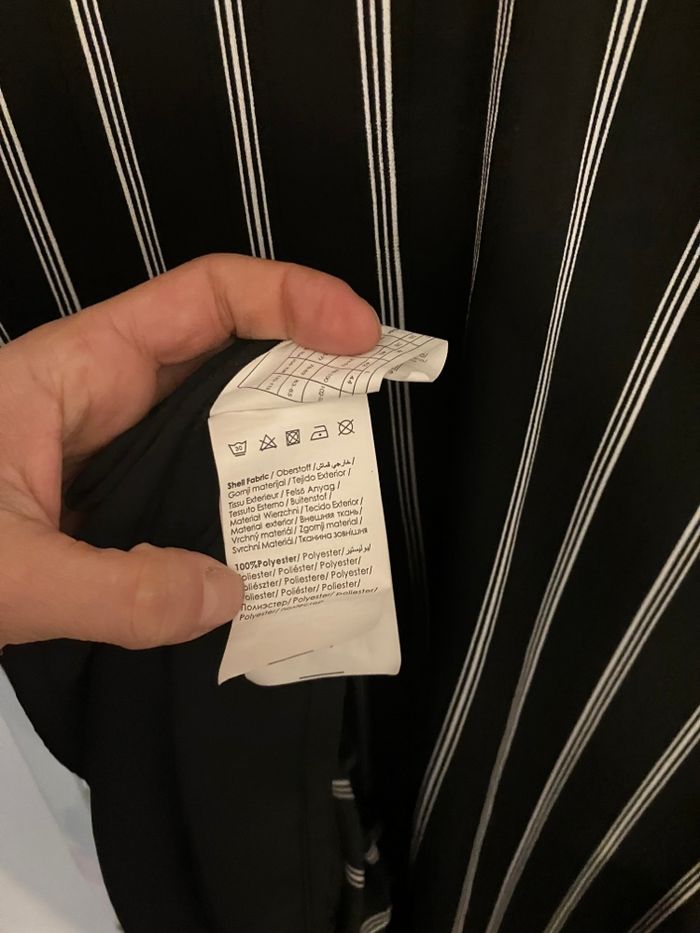 Robe noir à rayure - photo numéro 3