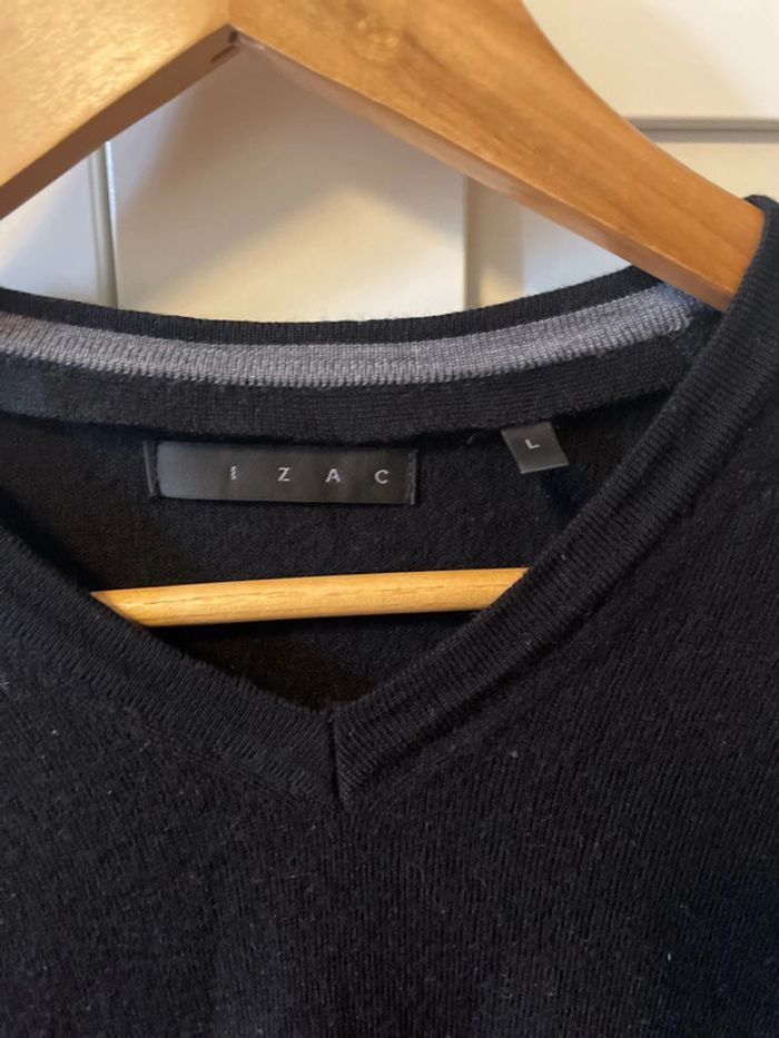Pull noir - photo numéro 2