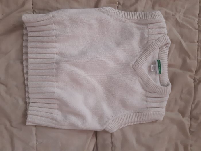Pull sans manche taille 4 ans