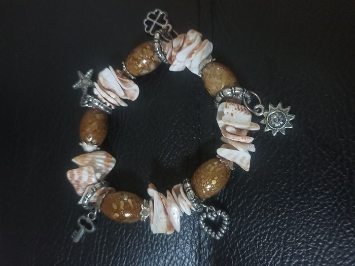 Bracelet fantaisie taille élastique avec breloques - photo numéro 2