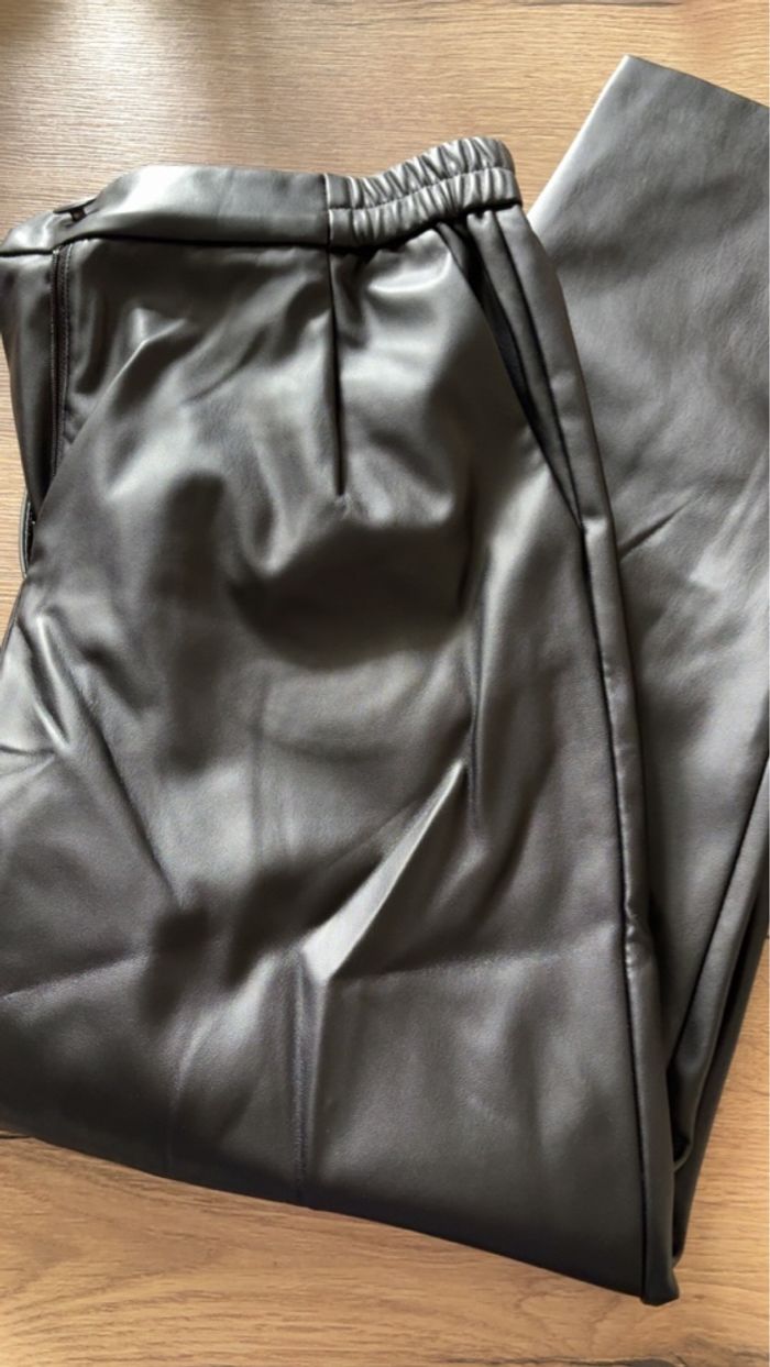 Pantalon simili only