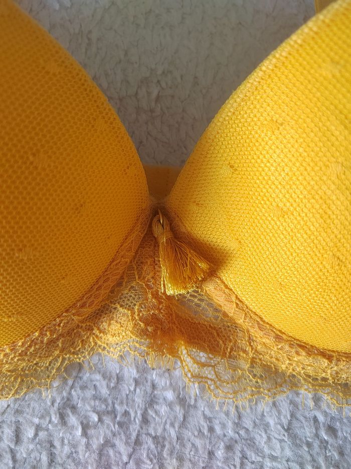 Soutien-gorge Jaune – Taille 85B – Neuf sans étiquette - photo numéro 3