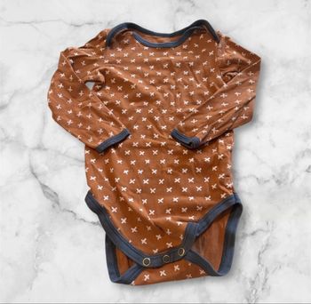 Body / 9 mois / Hema 