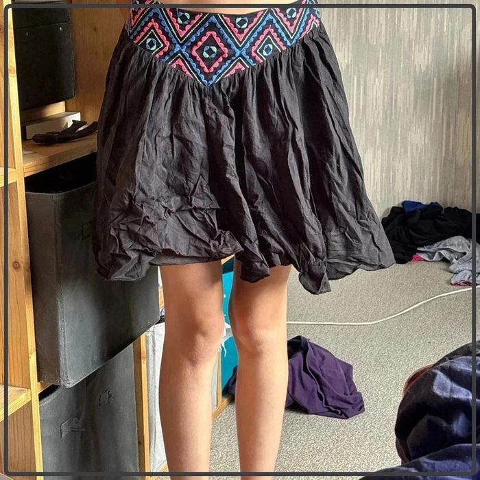 Mini jupe taille 36 marque mim