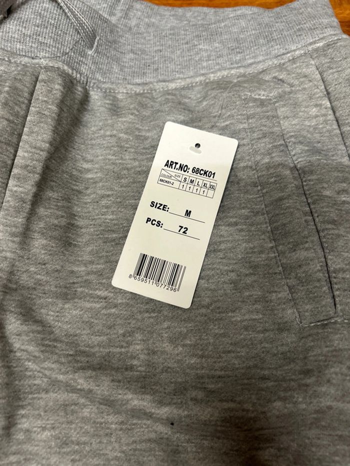 Pantalon de jogging, Femme, taille M. Shein neuf. - photo numéro 3
