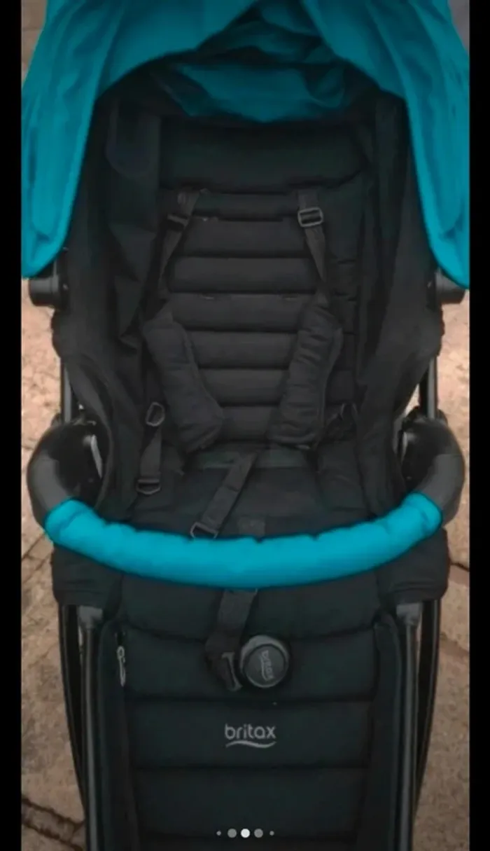 Poussette britax avec base ISOFIX pour voiture - photo numéro 9