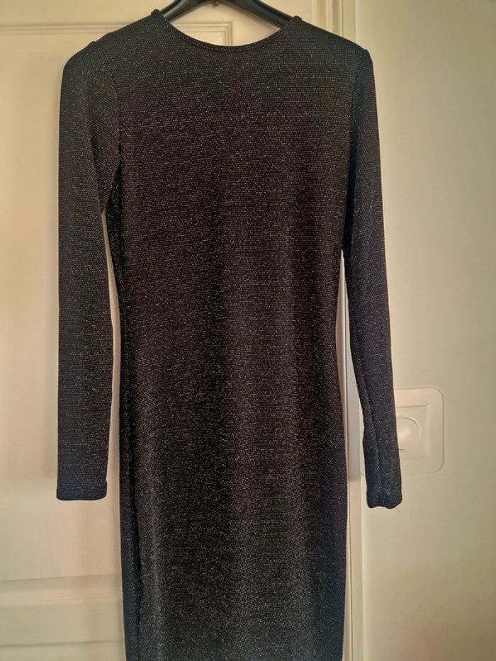 Robe longue noir moulante pailleté argent - photo numéro 3