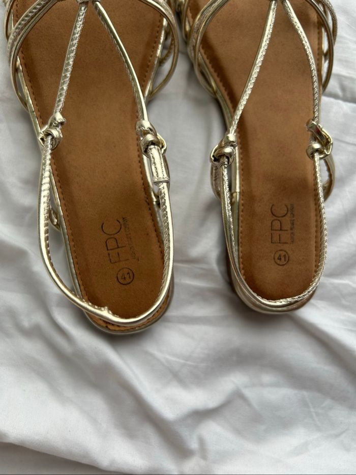 Sandales chic dorée femme taille 40-41 - photo numéro 4