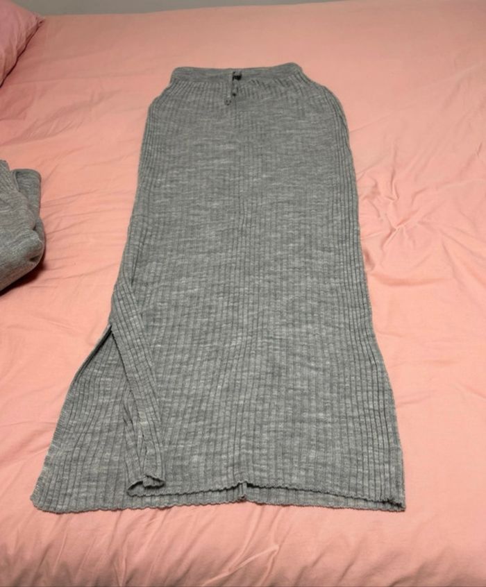 Ensemble jupe longue et pull - photo numéro 3