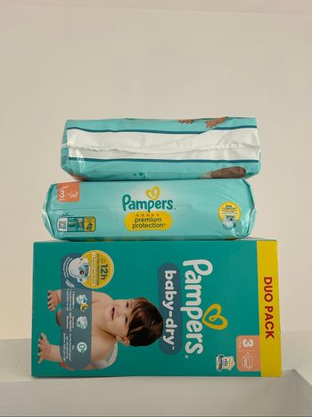 Couches Pampers