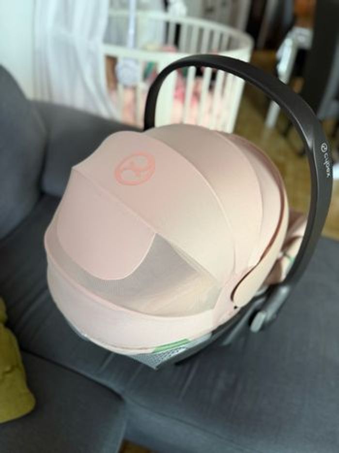 Siège-auto Cloud T i-Size - Cybex + base isofix compatible - photo numéro 2