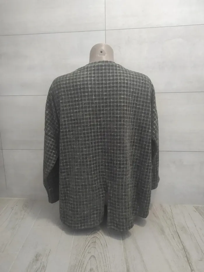 Pretty cream and khaki jumper - New Collection - size 4XL