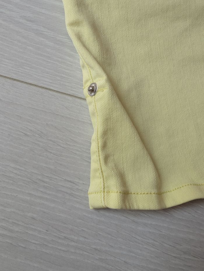 Short jaune pâle - photo numéro 4