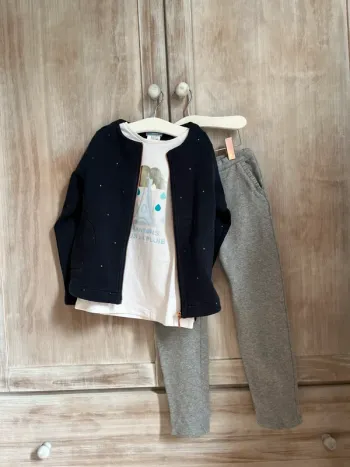 Lot 3 pièces t. 6 ans