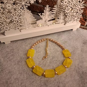 Collier ras de cou verre non polis jaune